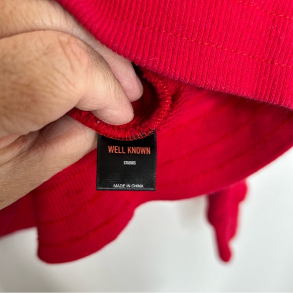 Well Known Studios red hoodie size large pullover street wear casual - Picture 6 of 7